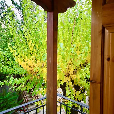 Σπίτι διακοπών 7hills Traditional By The Waterfall *