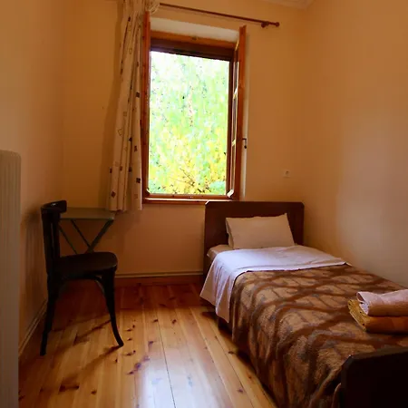 7hills Traditional By The Waterfall Eptalofos